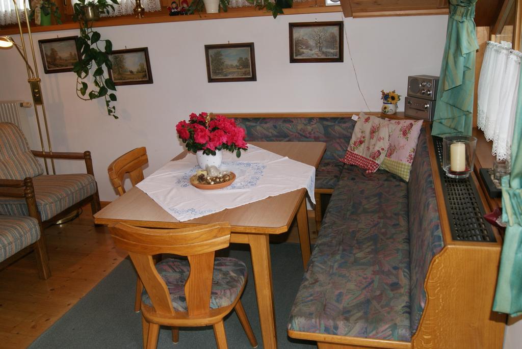 Gaestehaus Ferienwohnungen Lackner 렌베그 객실 사진